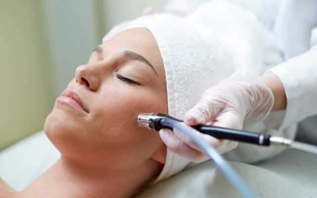 Oxybrasion – Oxygenic Face Peeling For Wrinkles and Acne Removal